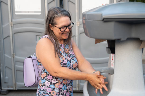 Best Porta potty rental near me  in Centerton, AR